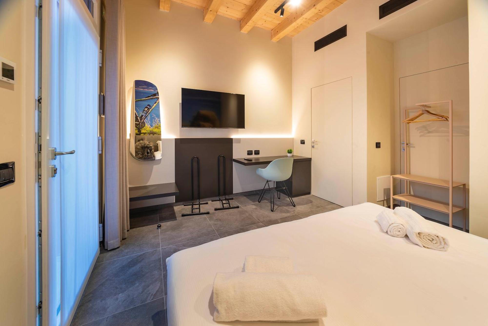 Italianflat - Verona'S River, Free Parking For Car & Bike, Nature, Relax Exterior photo