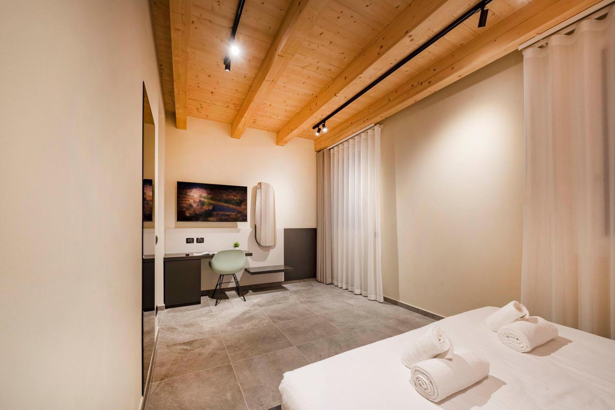 Italianflat - Verona'S River, Free Parking For Car & Bike, Nature, Relax Exterior photo