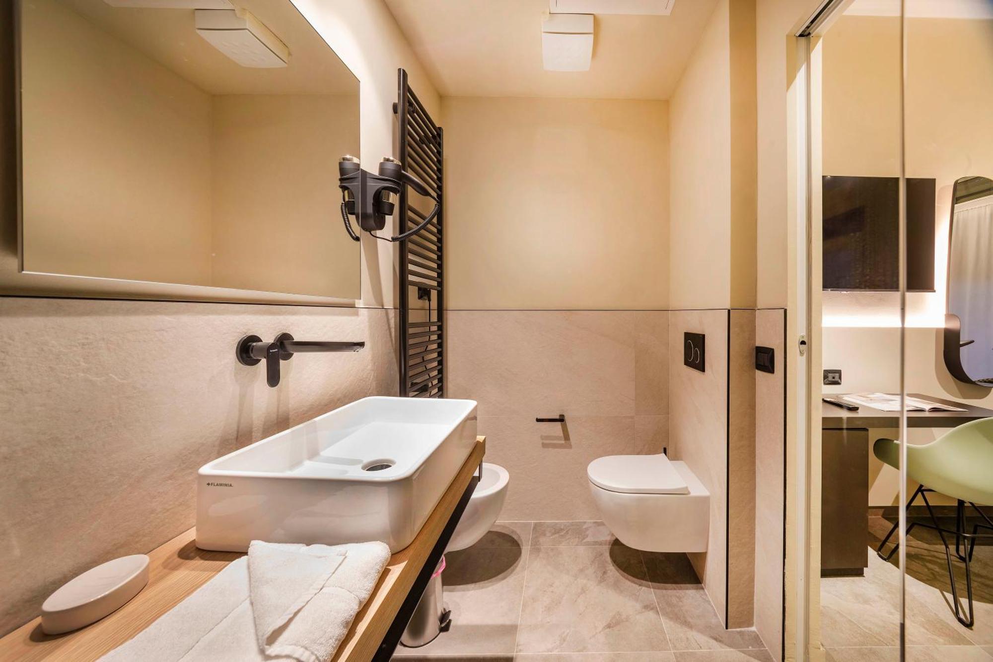 Italianflat - Verona'S River, Free Parking For Car & Bike, Nature, Relax Exterior photo