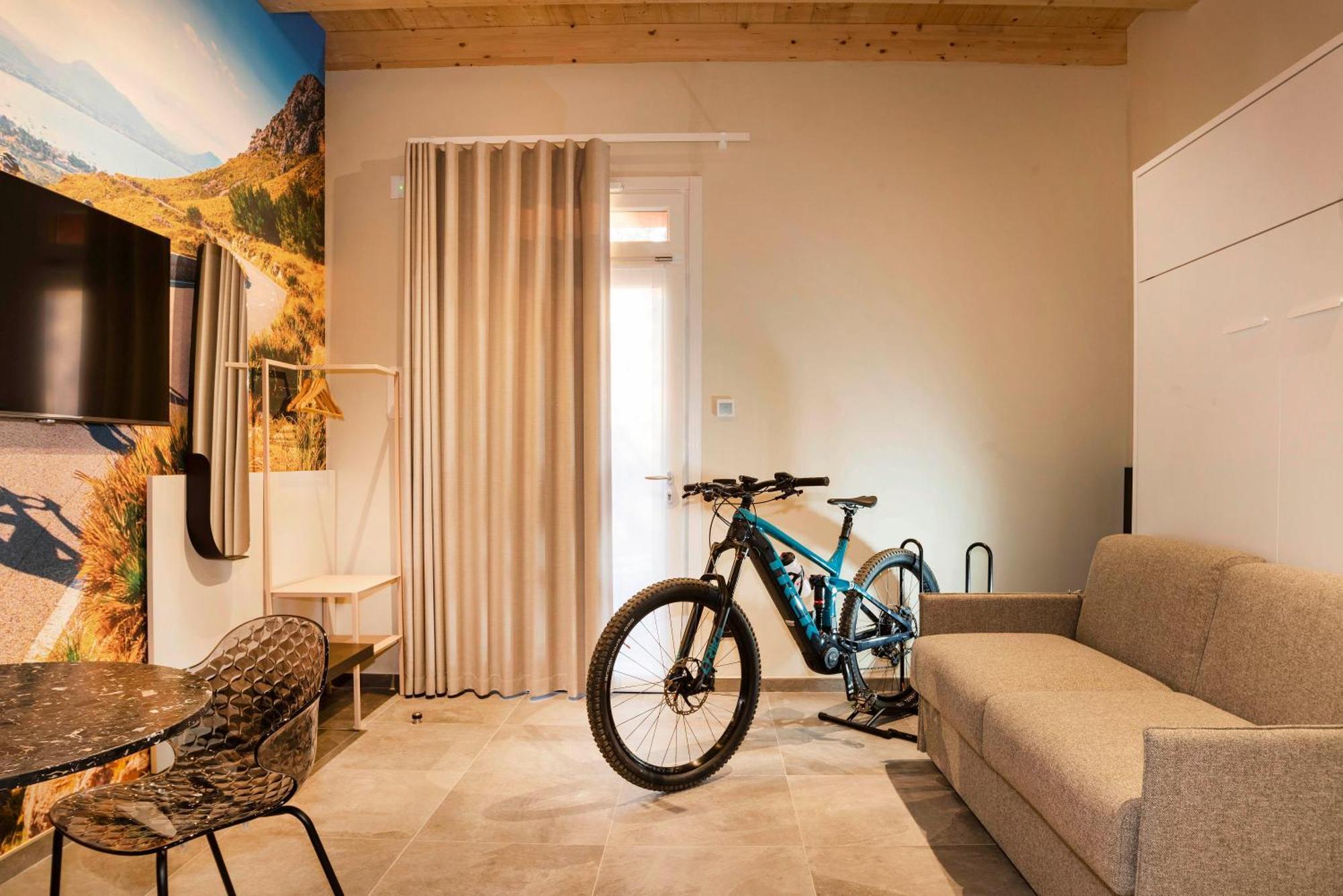 Italianflat - Verona'S River, Free Parking For Car & Bike, Nature, Relax Exterior photo