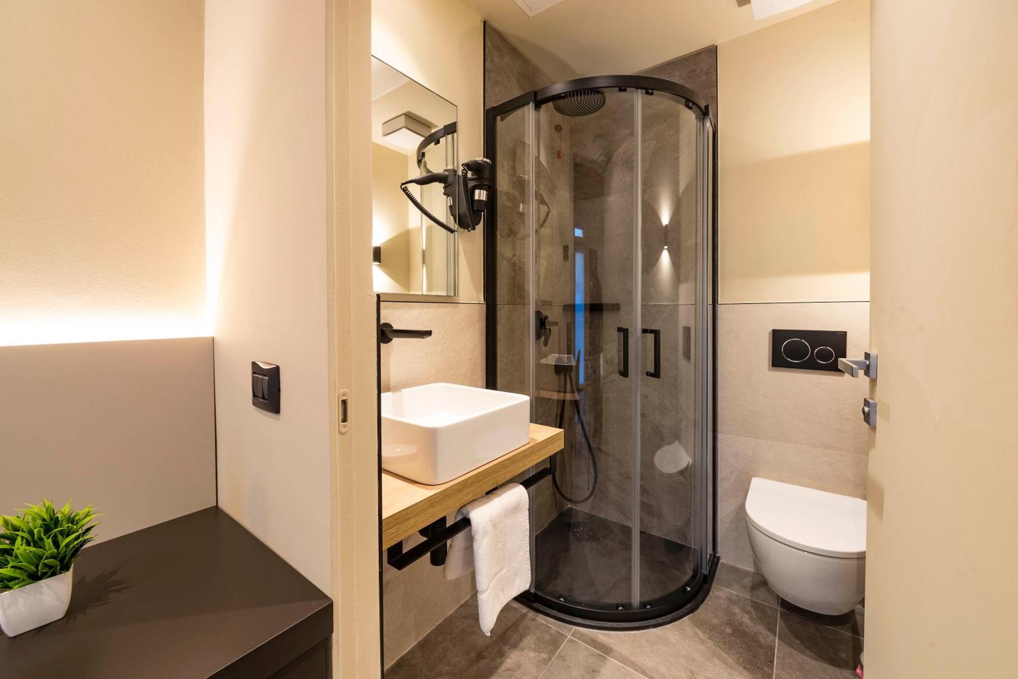 Italianflat - Verona'S River, Free Parking For Car & Bike, Nature, Relax Room photo