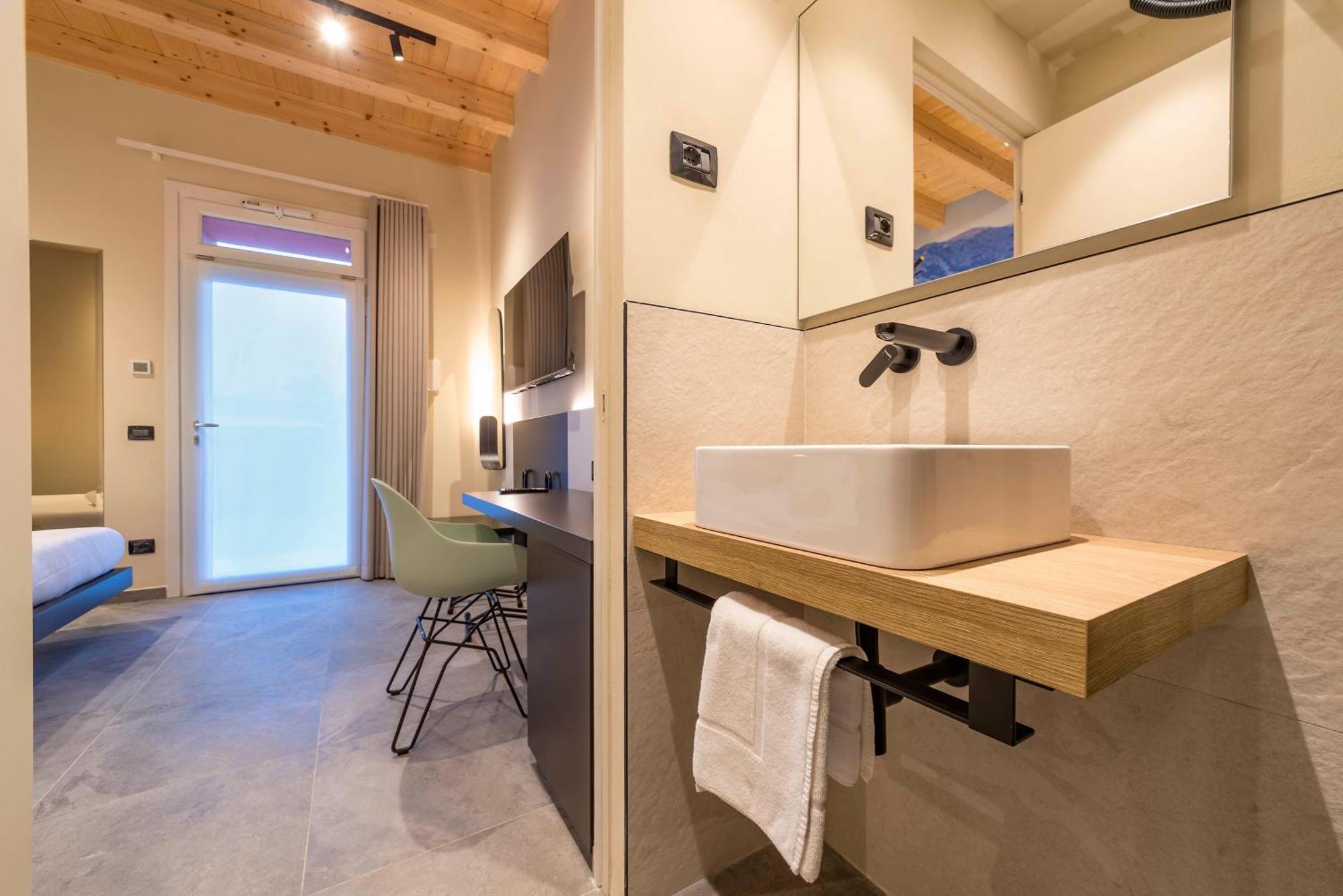 Italianflat - Verona'S River, Free Parking For Car & Bike, Nature, Relax Exterior photo